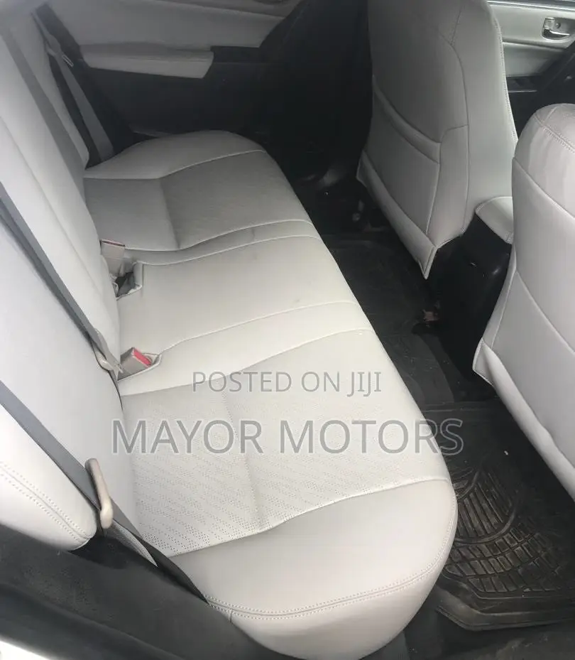 Toyota Corolla LE Eco 4dr Sedan (1.8L 4cyl CVT) 2015 White