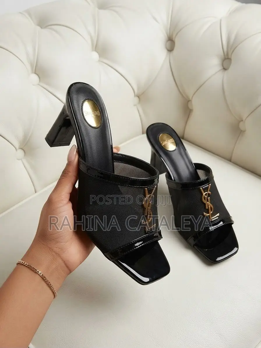 Ladies Classic Shoe