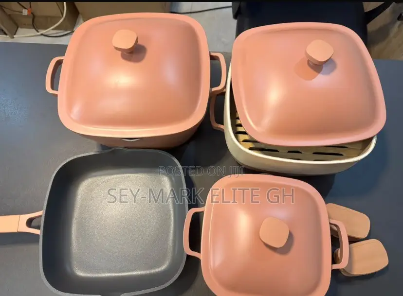 10pcs Quality Ceramic Cookware With Wooden Steamer