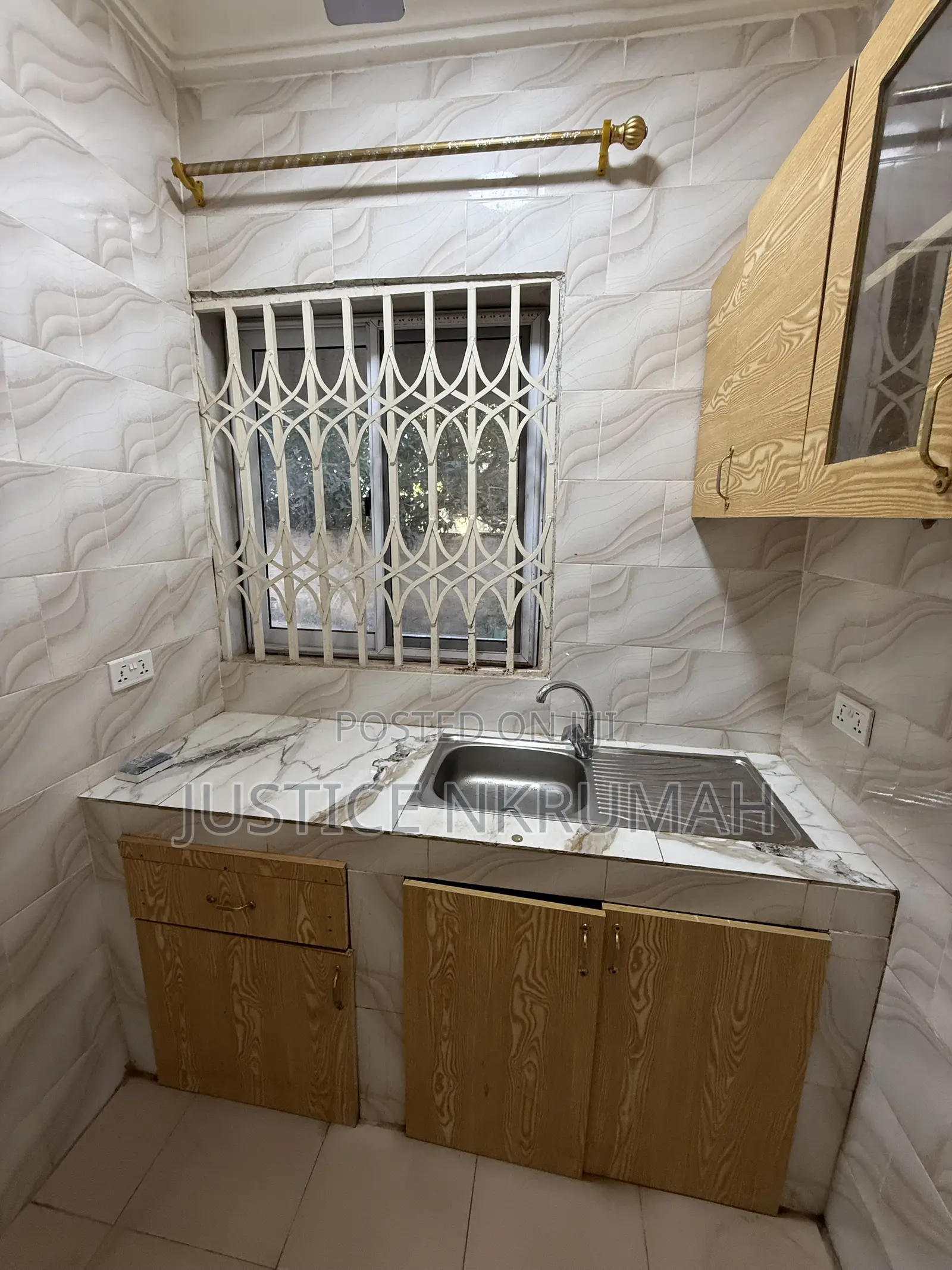1bdrm Apartment in Mr Justice Estate, Bortiano for rent