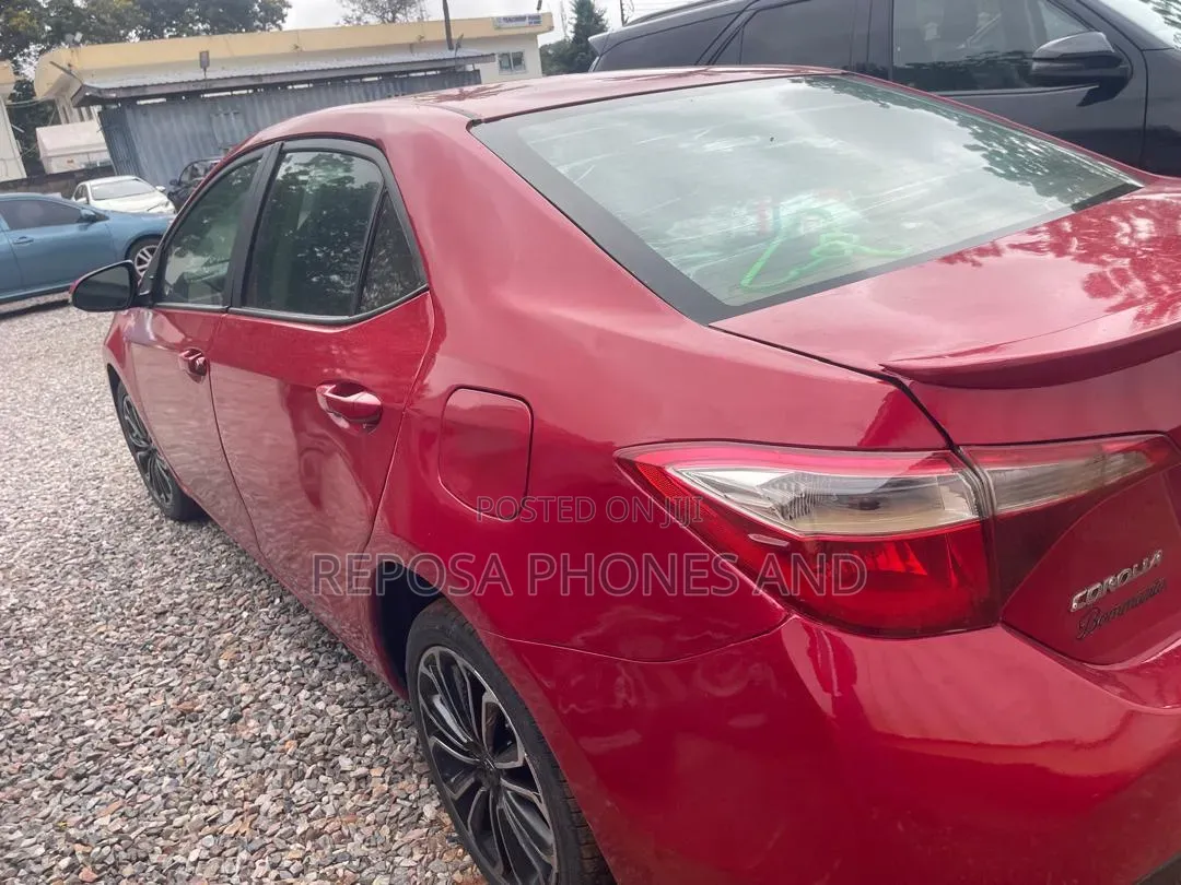 Toyota Corolla 2014 Red