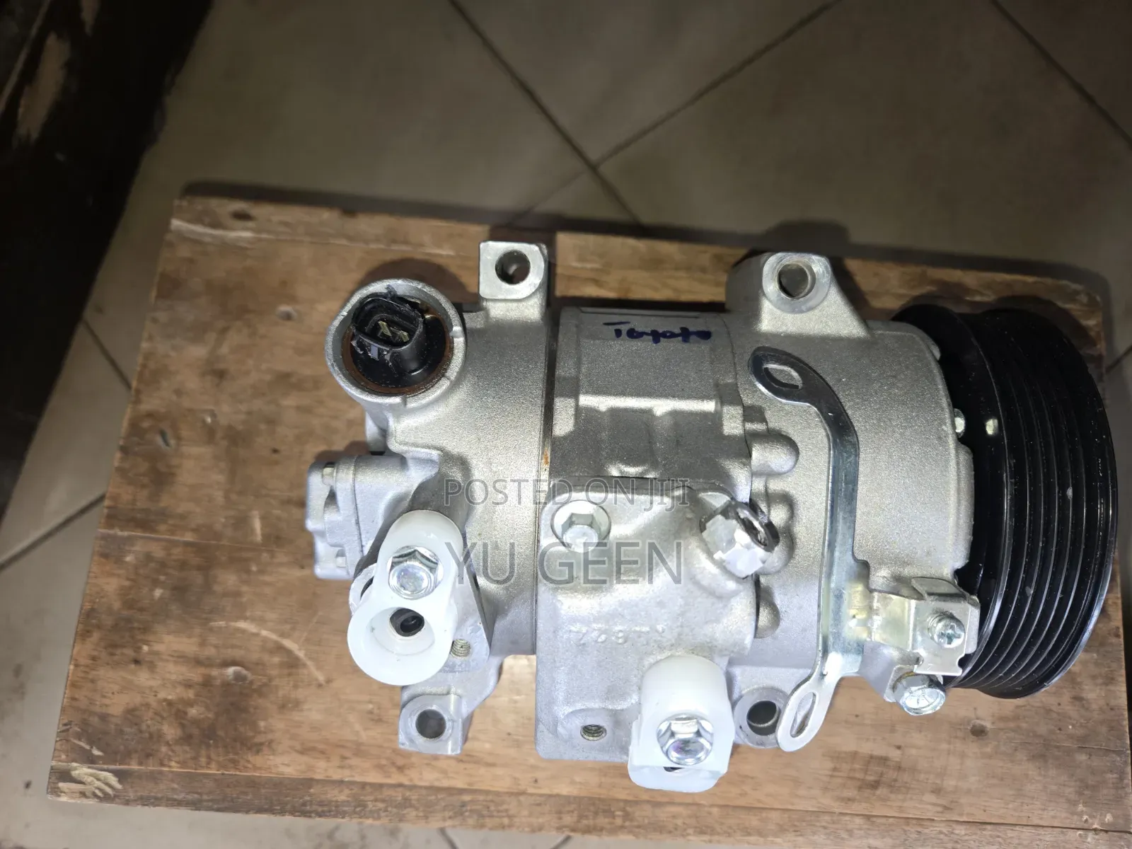 Toyota Corolla AC Compressor Manual 2009-2014