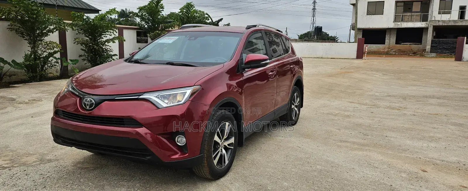 Toyota RAV4 LE 4dr SUV (2.5L 4cyl 6A) 2018 Red