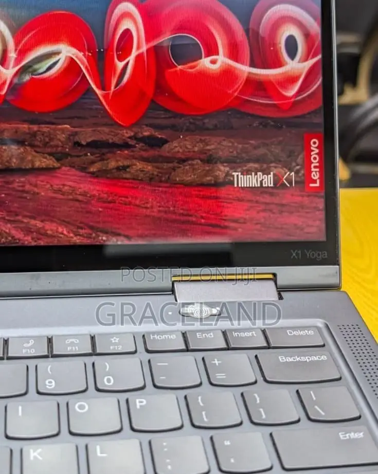Laptop Lenovo ThinkPad X1 Yoga Gen 8 16GB Intel Core i7 SSD 256GB