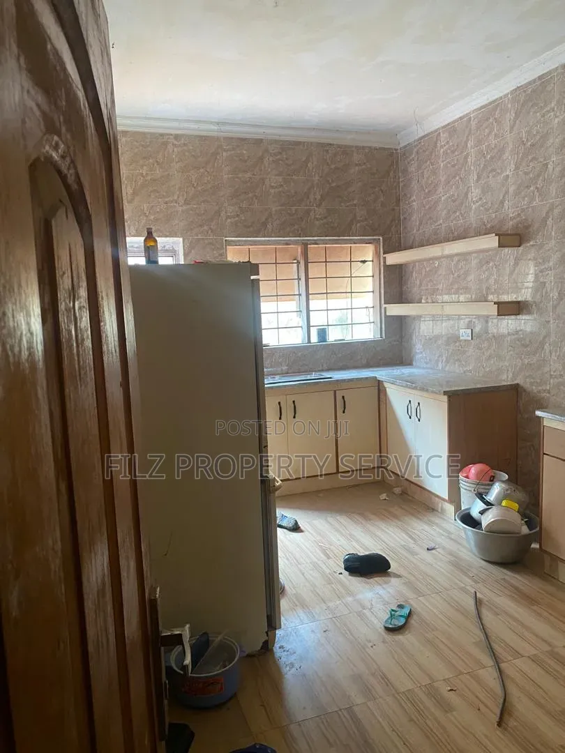 4bdrm House in Abgoba, School Park Area for rent