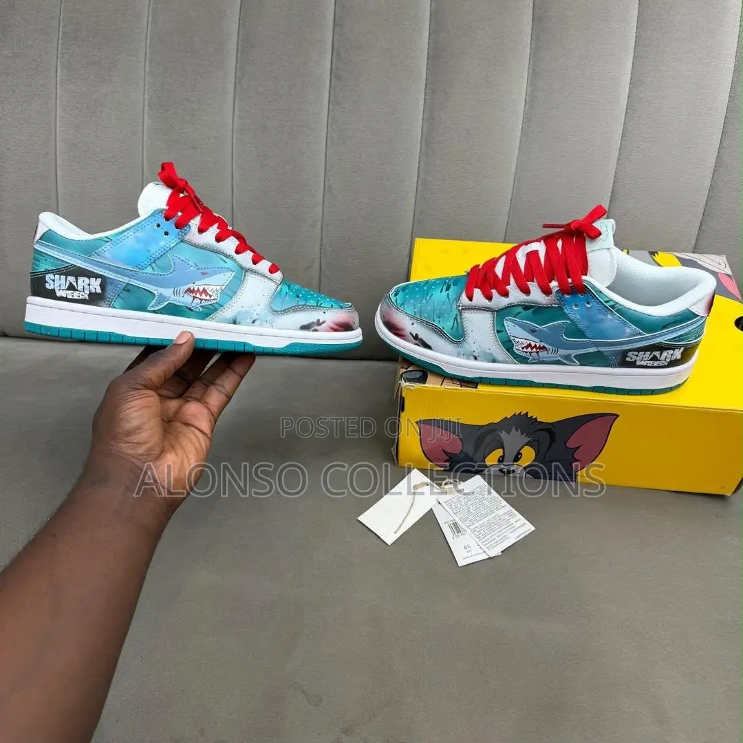 Nike Sb Low Dunk  Shark X Jaws
