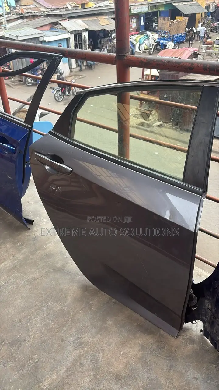 Civic 17 Door Back Right Used