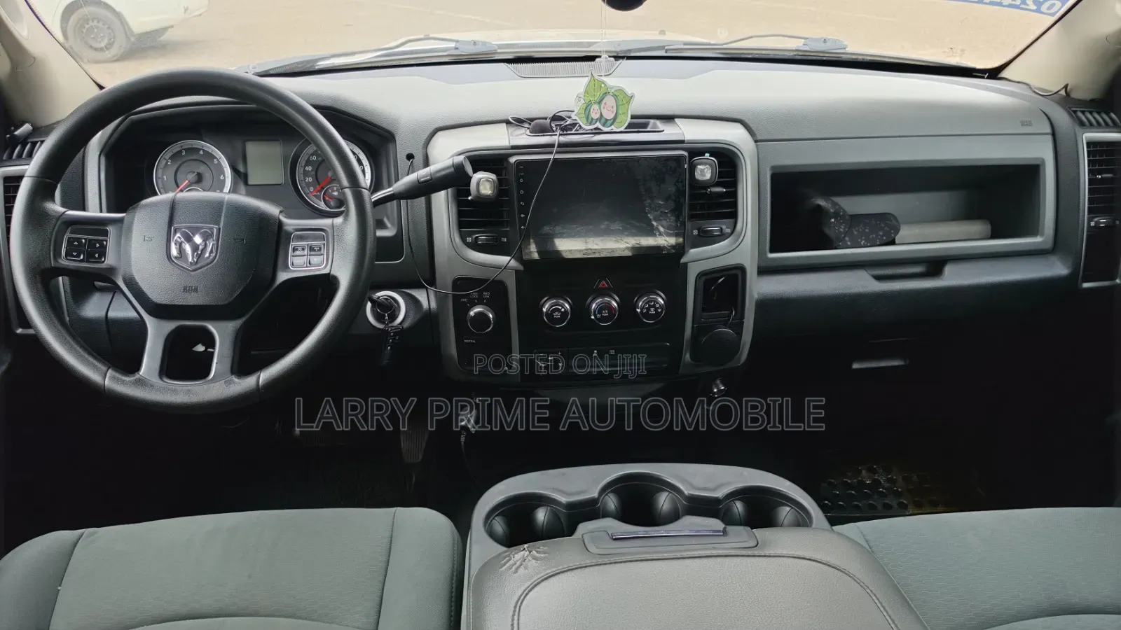 Dodge RAM 1500 5.7 Petrol AWD 2013 Silver