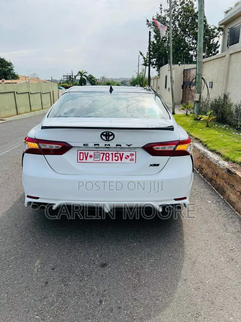 Toyota Camry 2020 White