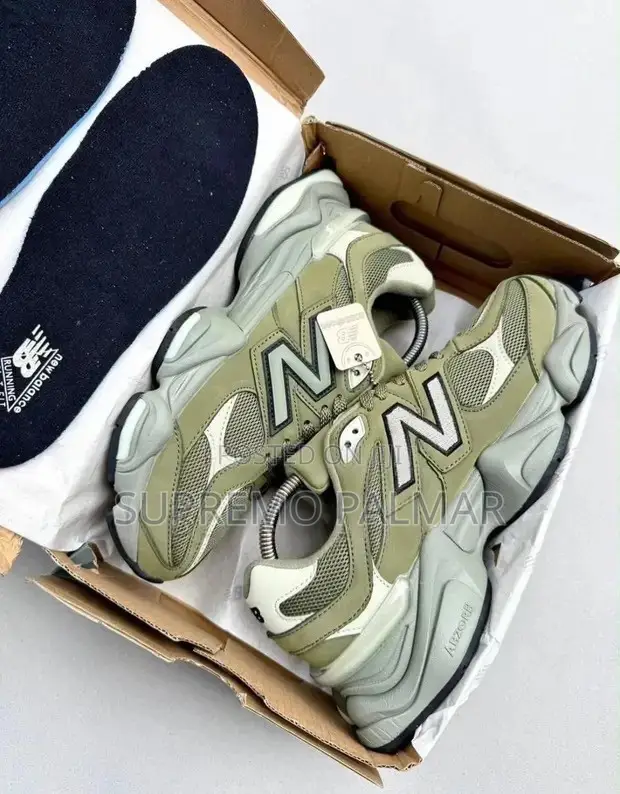 New Balance 9060 Chunky Sneakers – Casual Streetwear Shoes