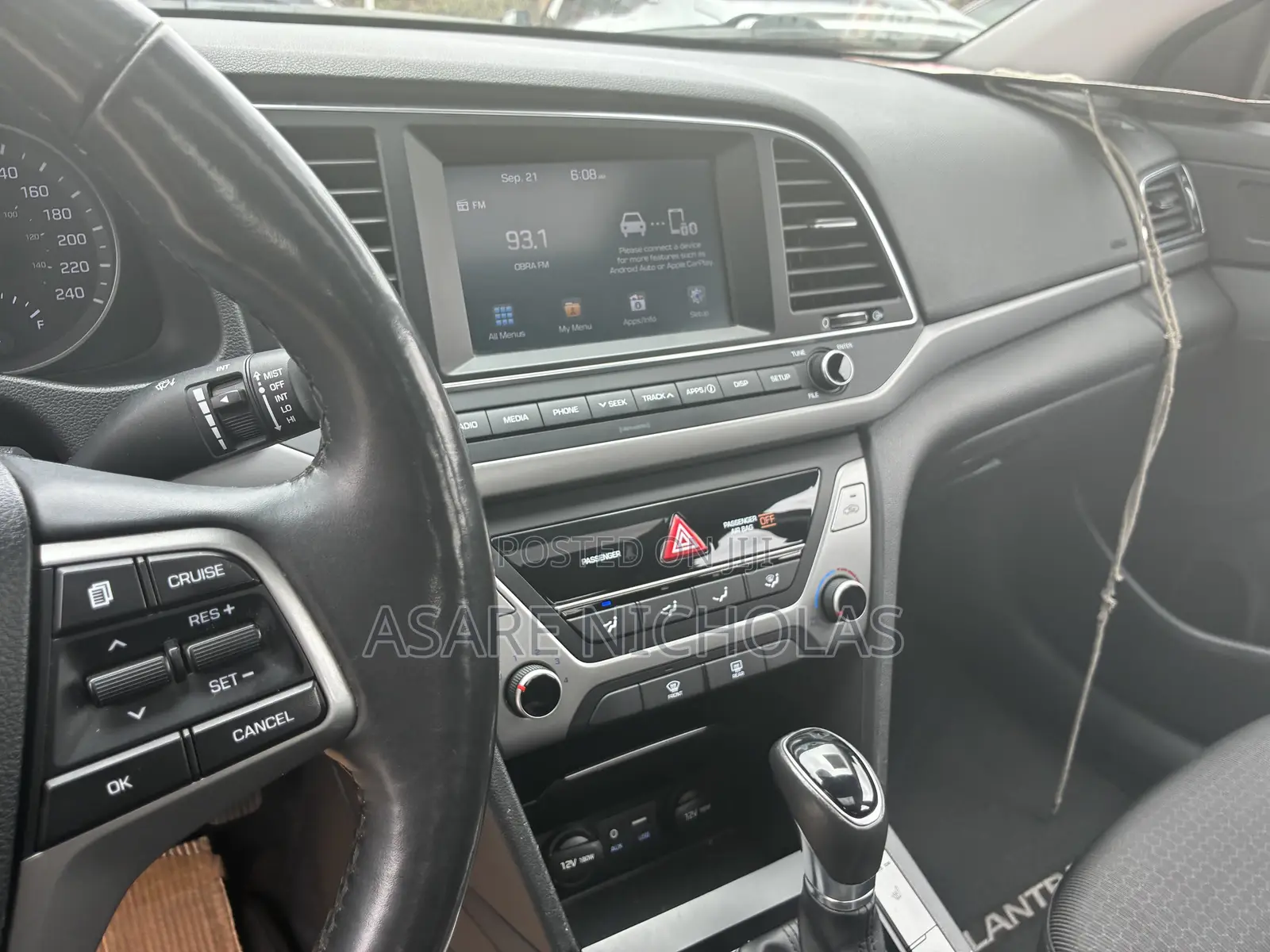 Hyundai Elantra 2017 White
