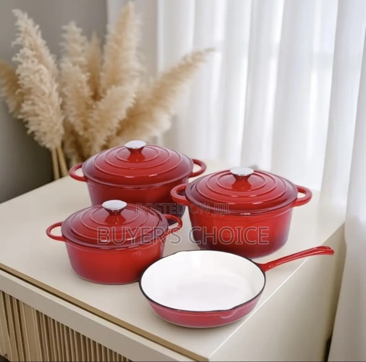 4 Set Cast Iron Pots