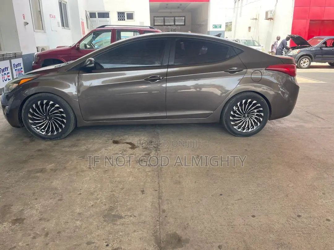 Hyundai Elantra 2013 Brown