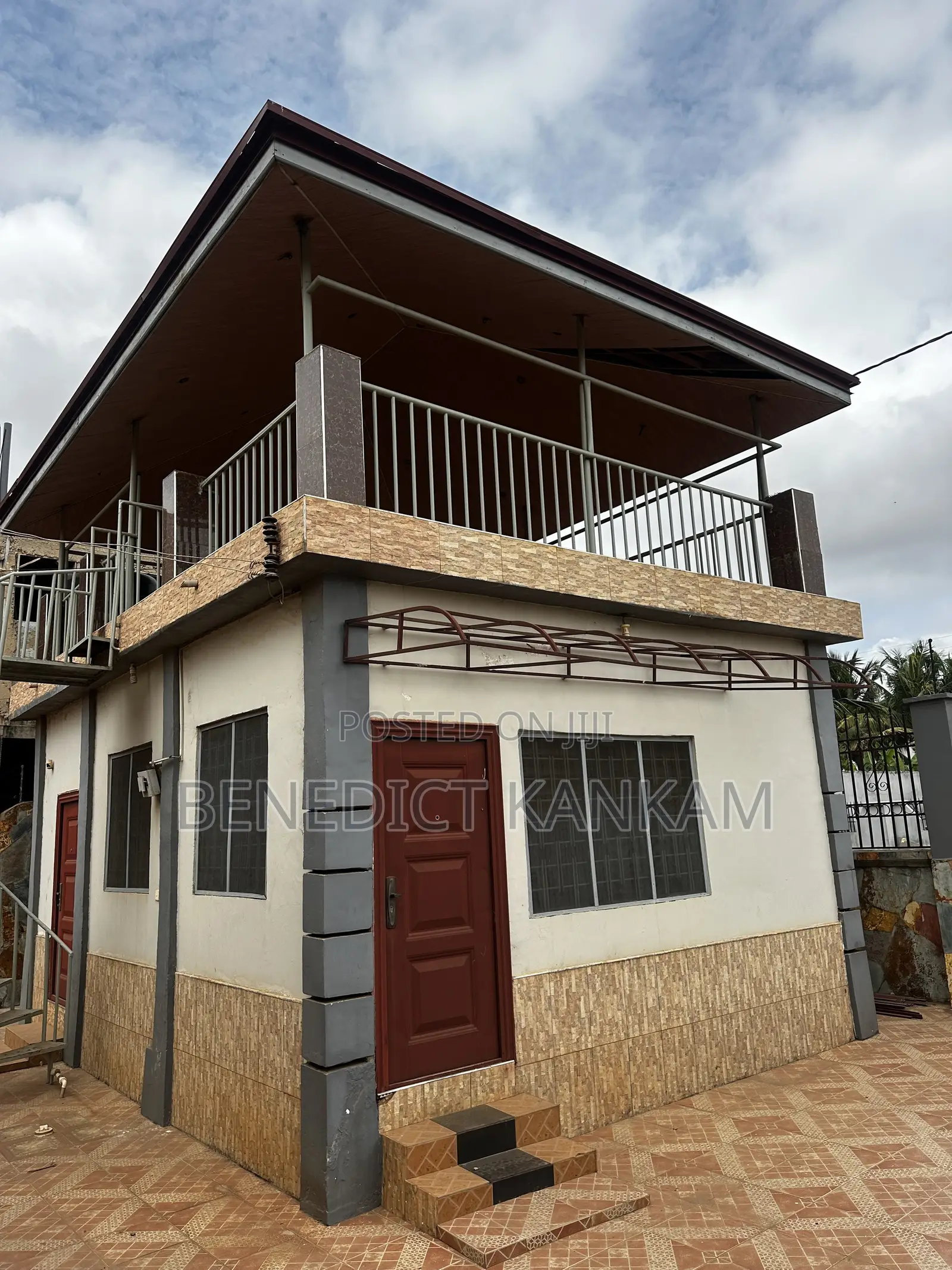 Furnished 5bdrm House in Lakeside for sale