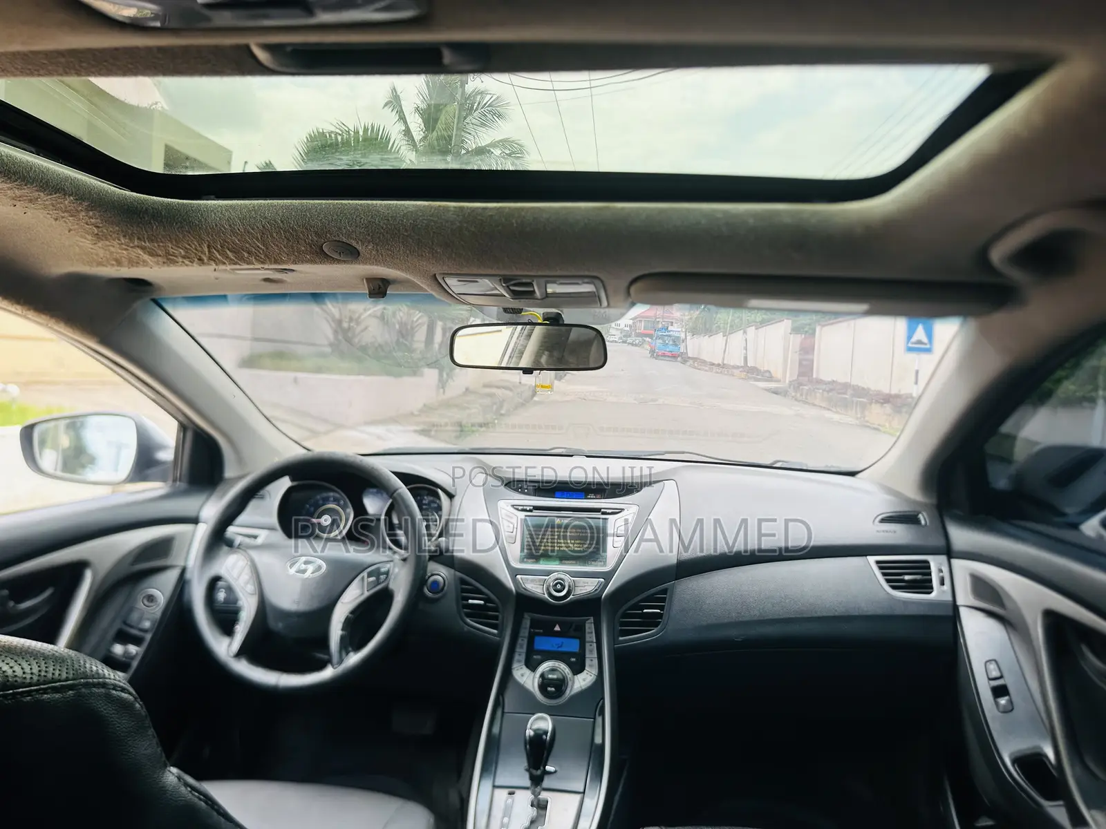Hyundai Elantra Limited Sedan FWD (1.8L 4cyl 6A) 2013 Silver