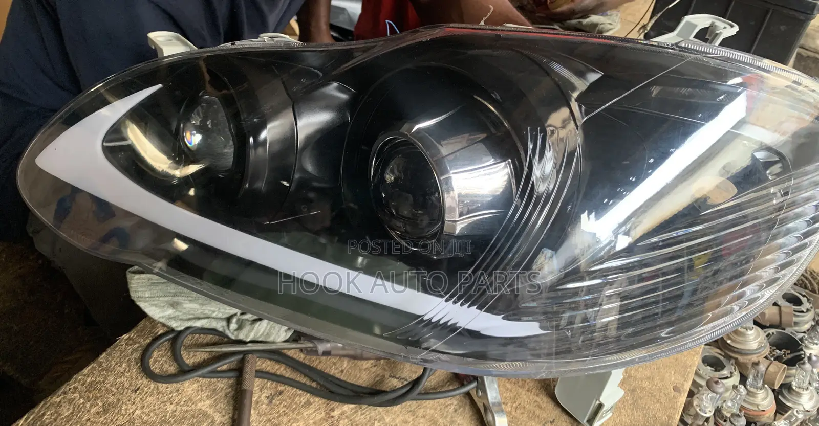 Toyota Corolla 2004,2005,2006,2007,2008,2009 LED/Touring Headlight