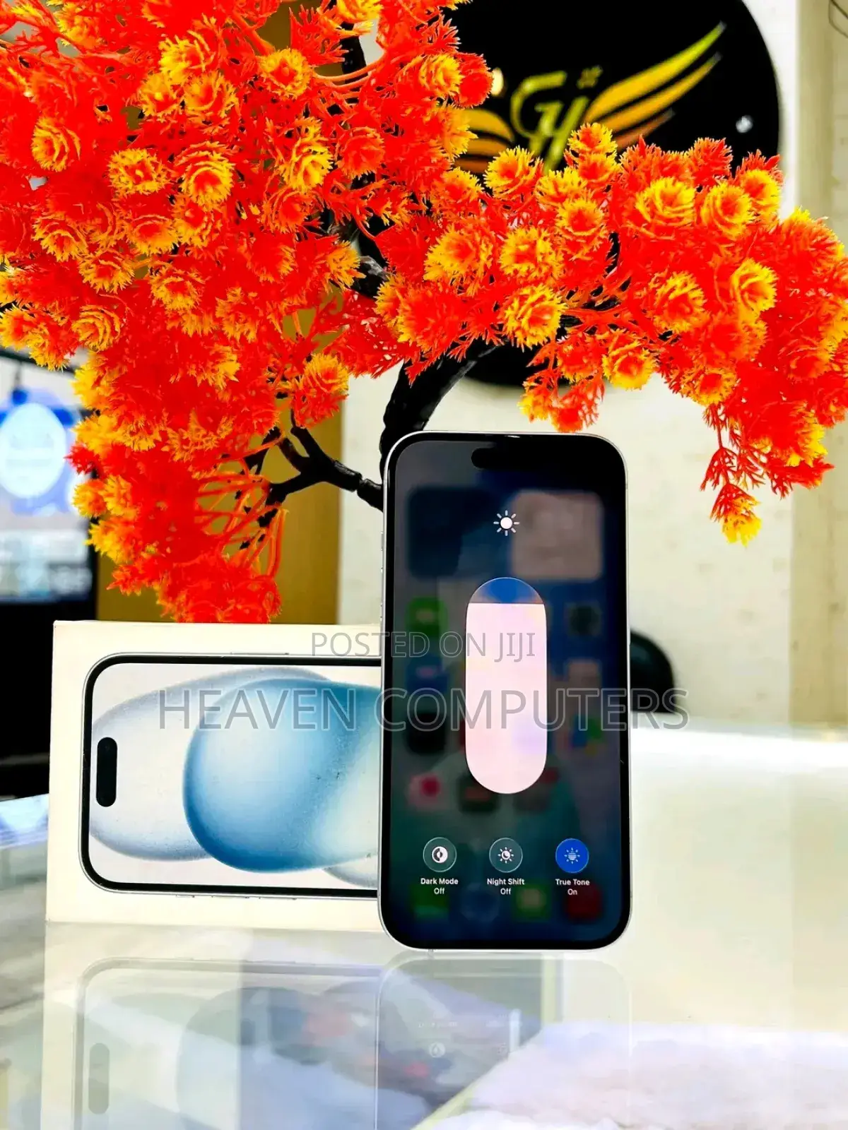 New Apple iPhone 15 128 GB Silver