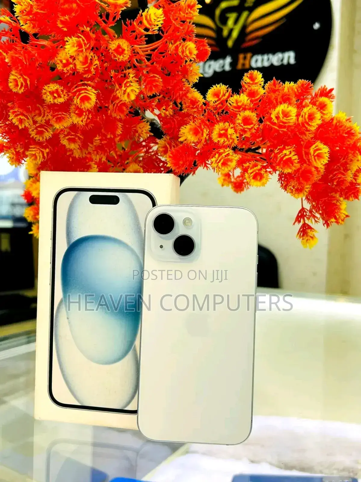 New Apple iPhone 15 128 GB Silver