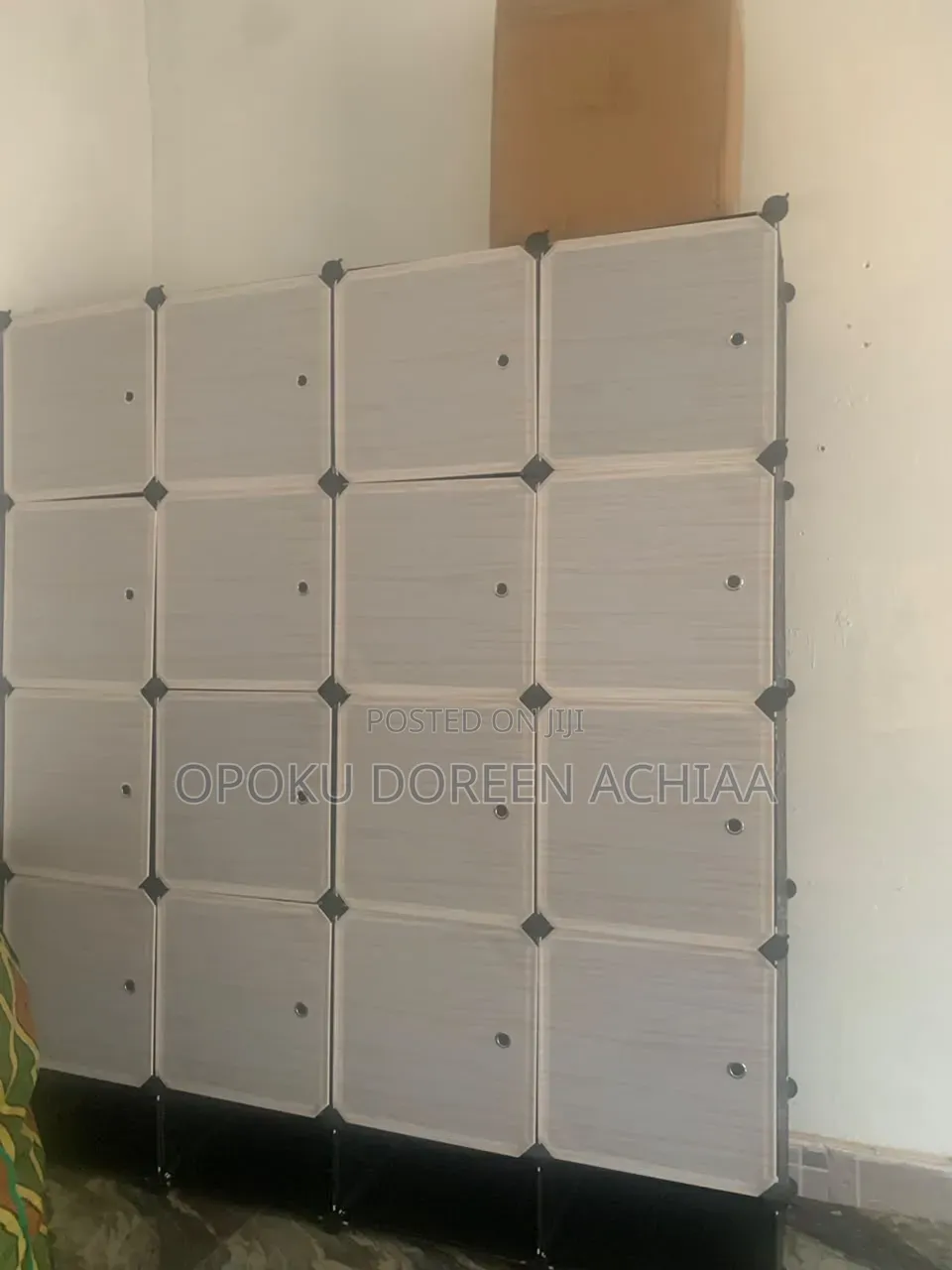 16 Doors Wardrobe Cubes