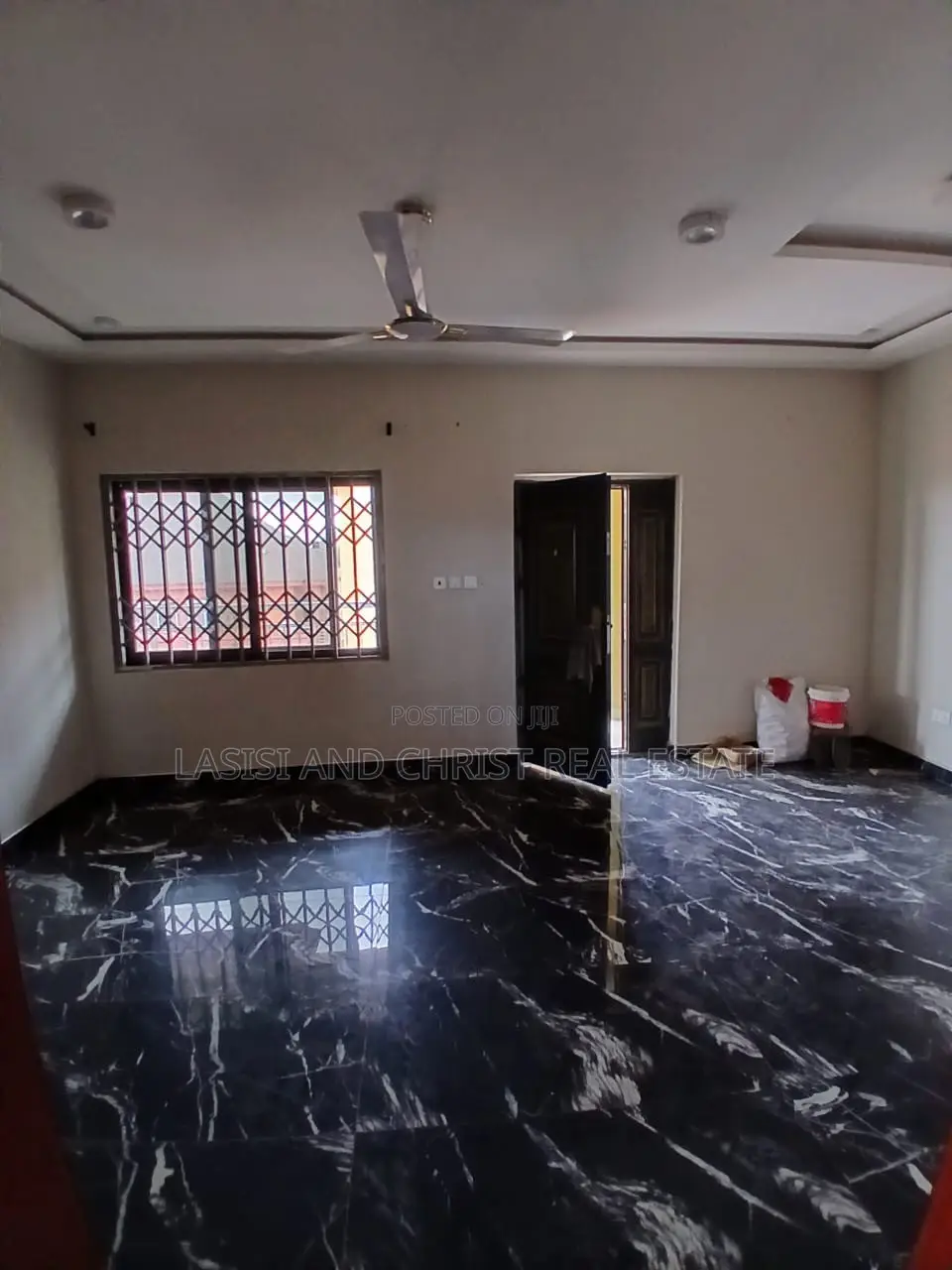 2bdrm Apartment in Lasisi And Christ, Amasaman for rent