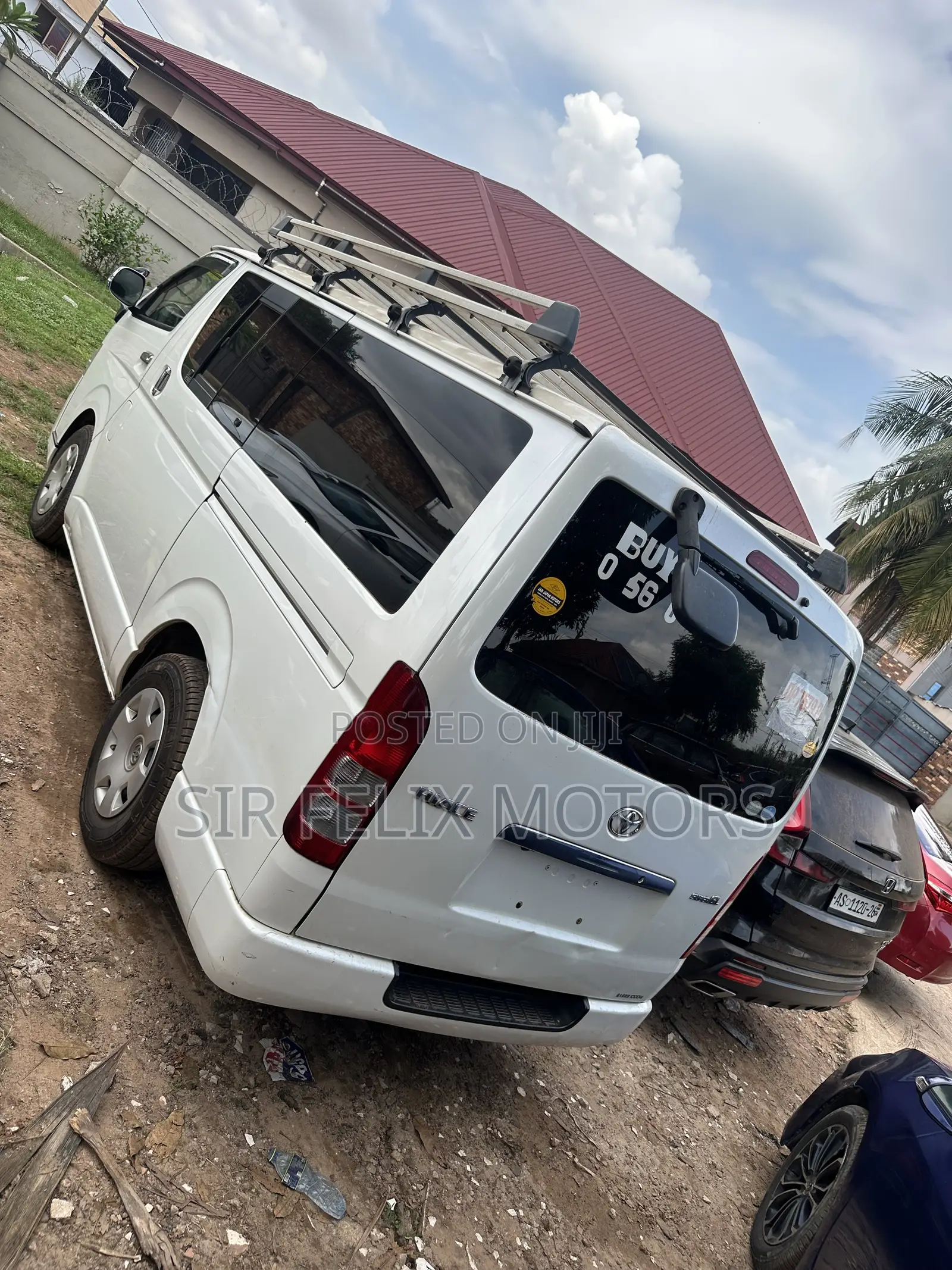 Toyota HiAce 2016 White