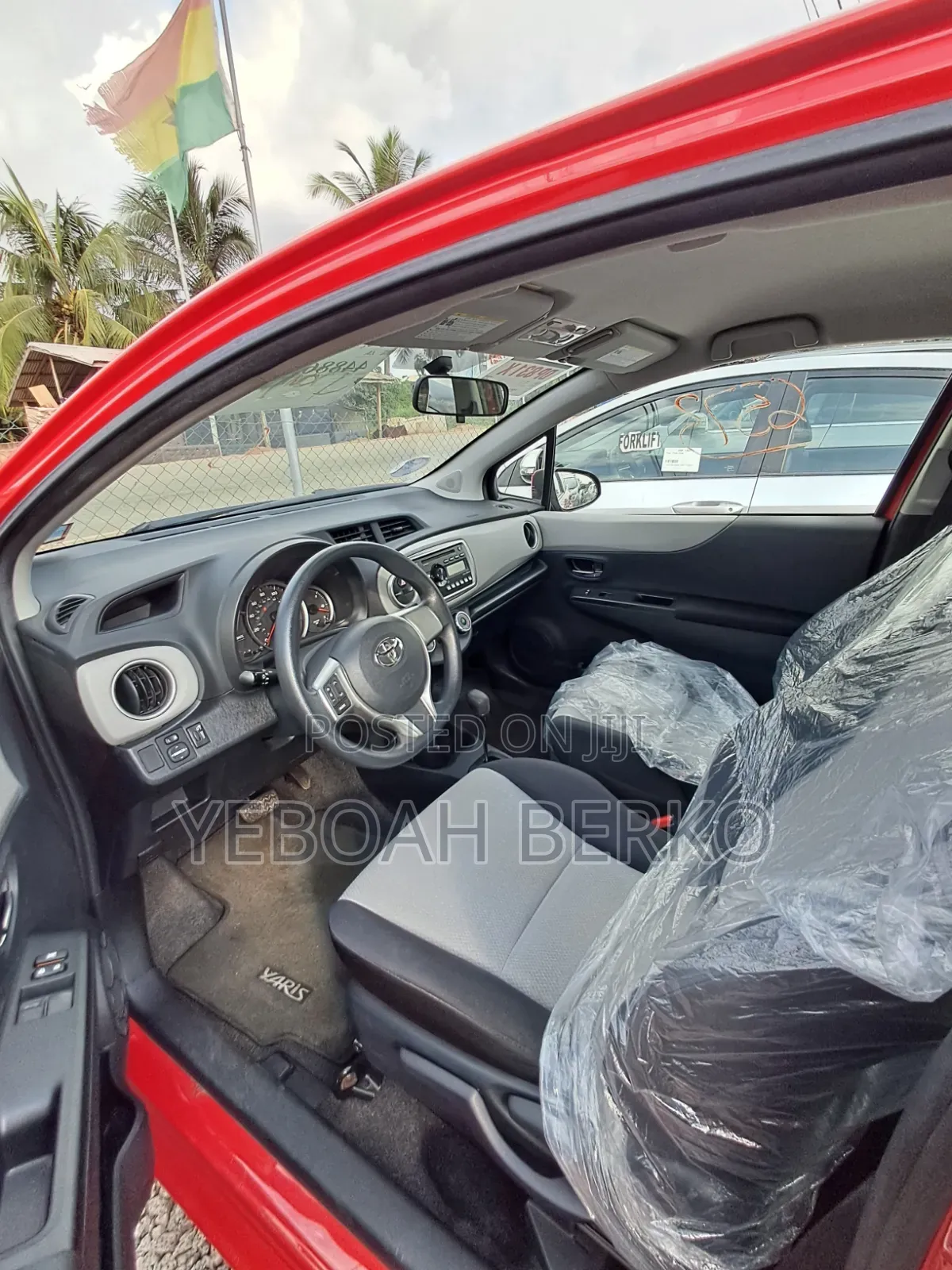 Toyota Yaris 2014 Red