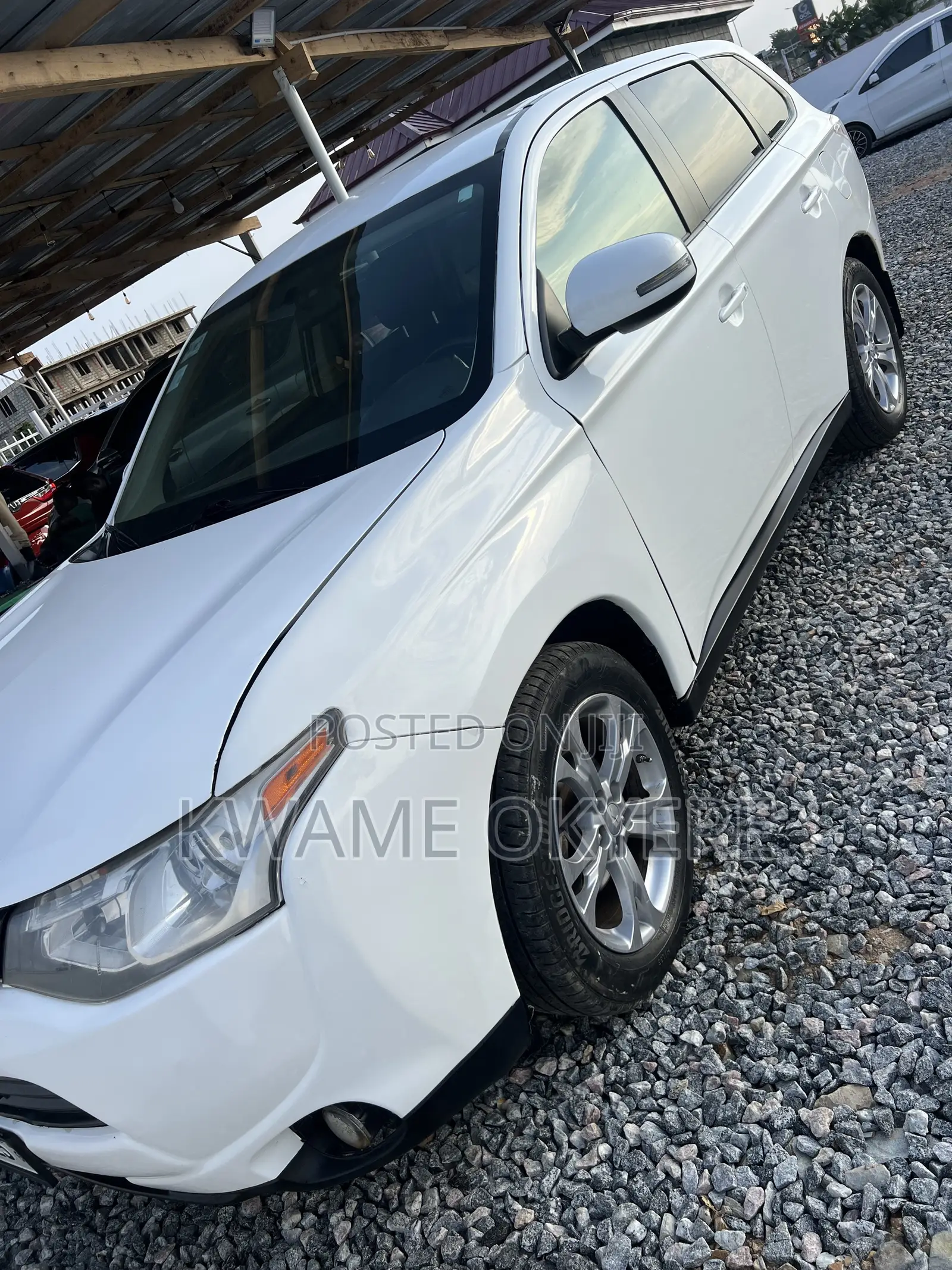 Mitsubishi Outlander SE 4dr SUV AWD (2.4L 4cyl CVT) 2015 White