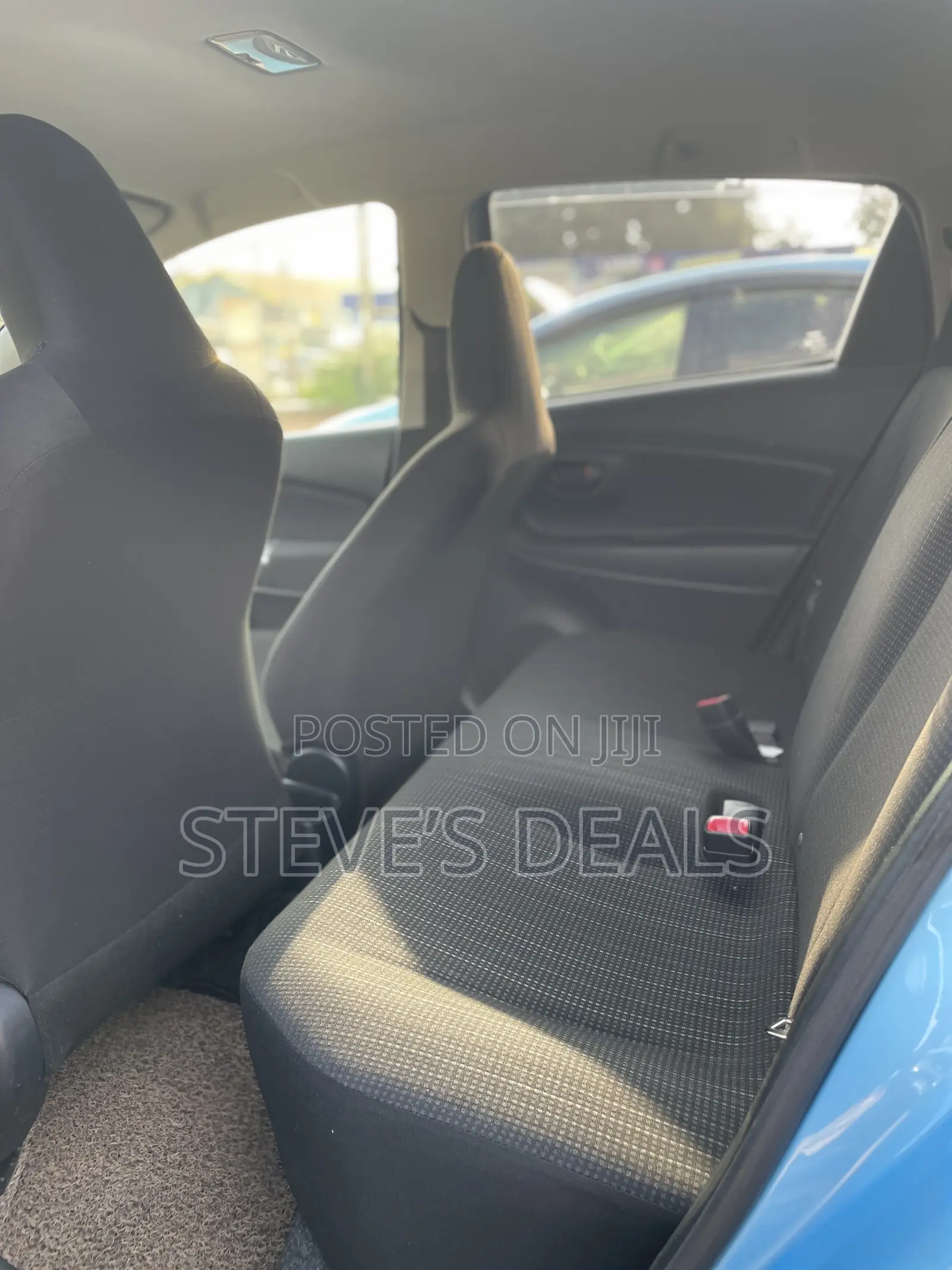 Toyota Vitz 1.3 AWD 5dr 2016 Blue
