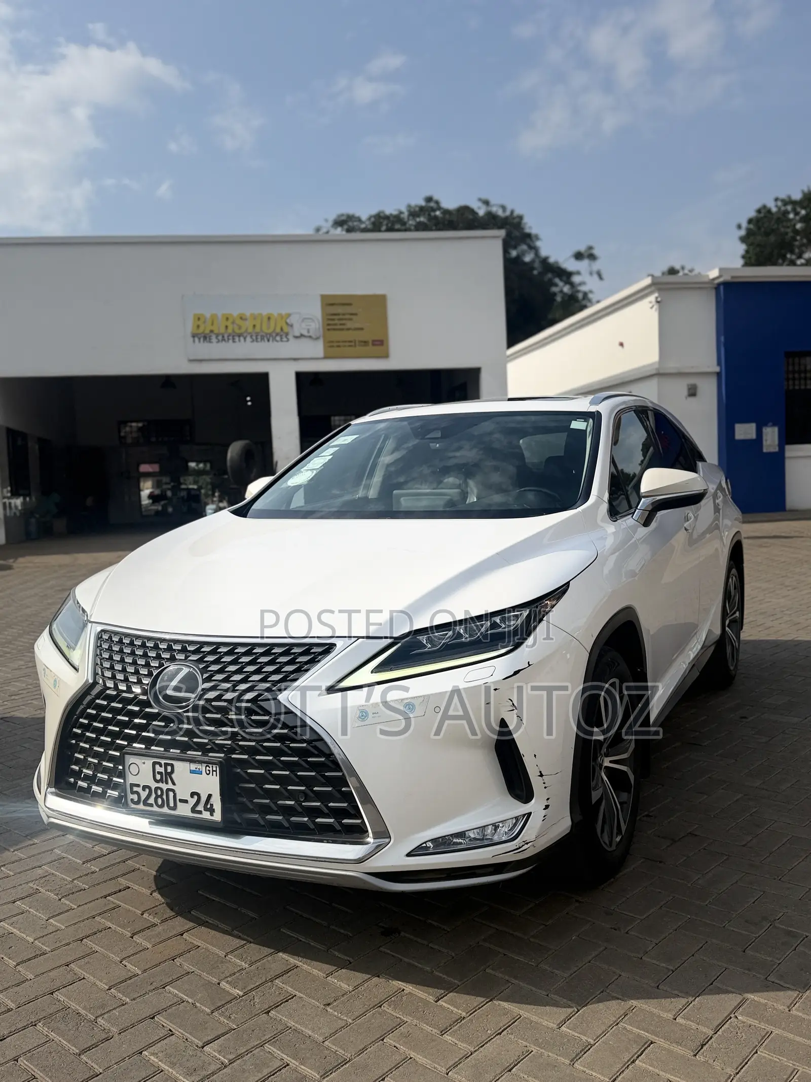 Lexus RX 2022 White