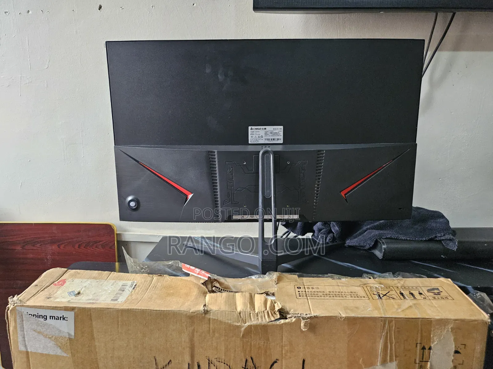 Affordable 32" Curved Gaming Monitor at Best Value.