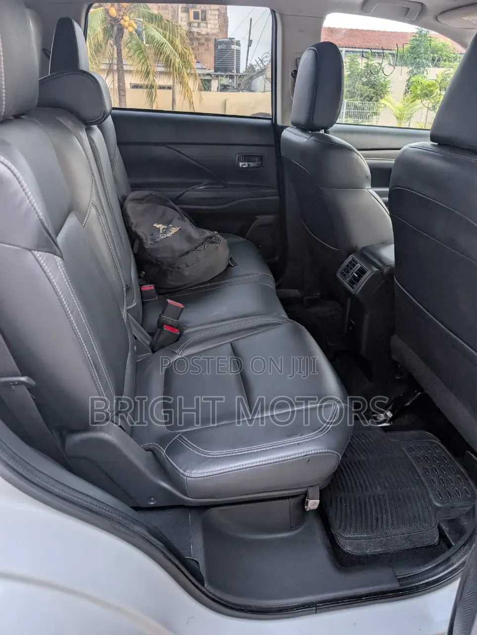 Mitsubishi Outlander SEL FWD 2020 White