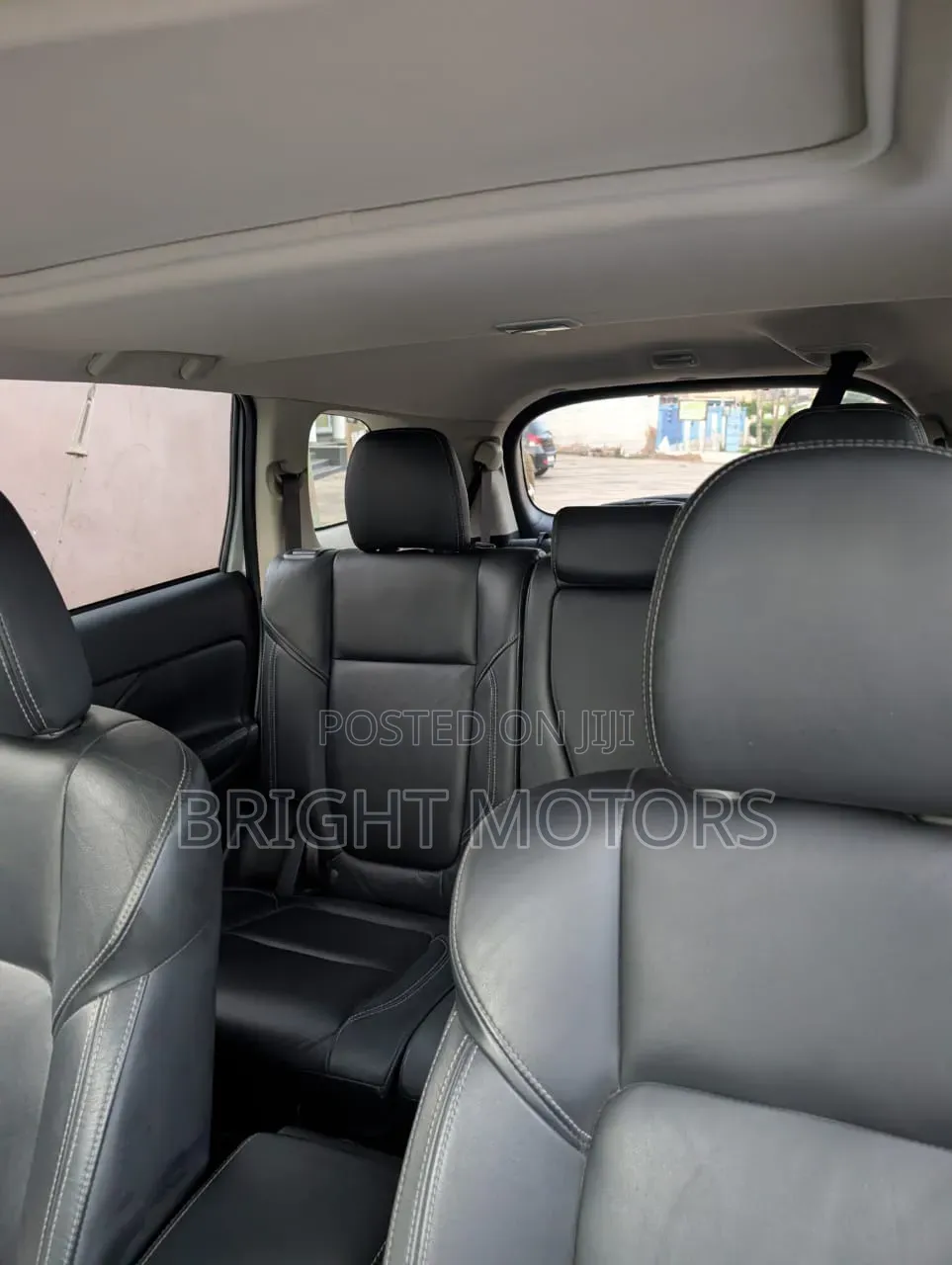 Mitsubishi Outlander SEL FWD 2020 White