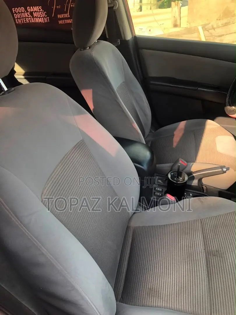 Nissan Sentra 2012 Red