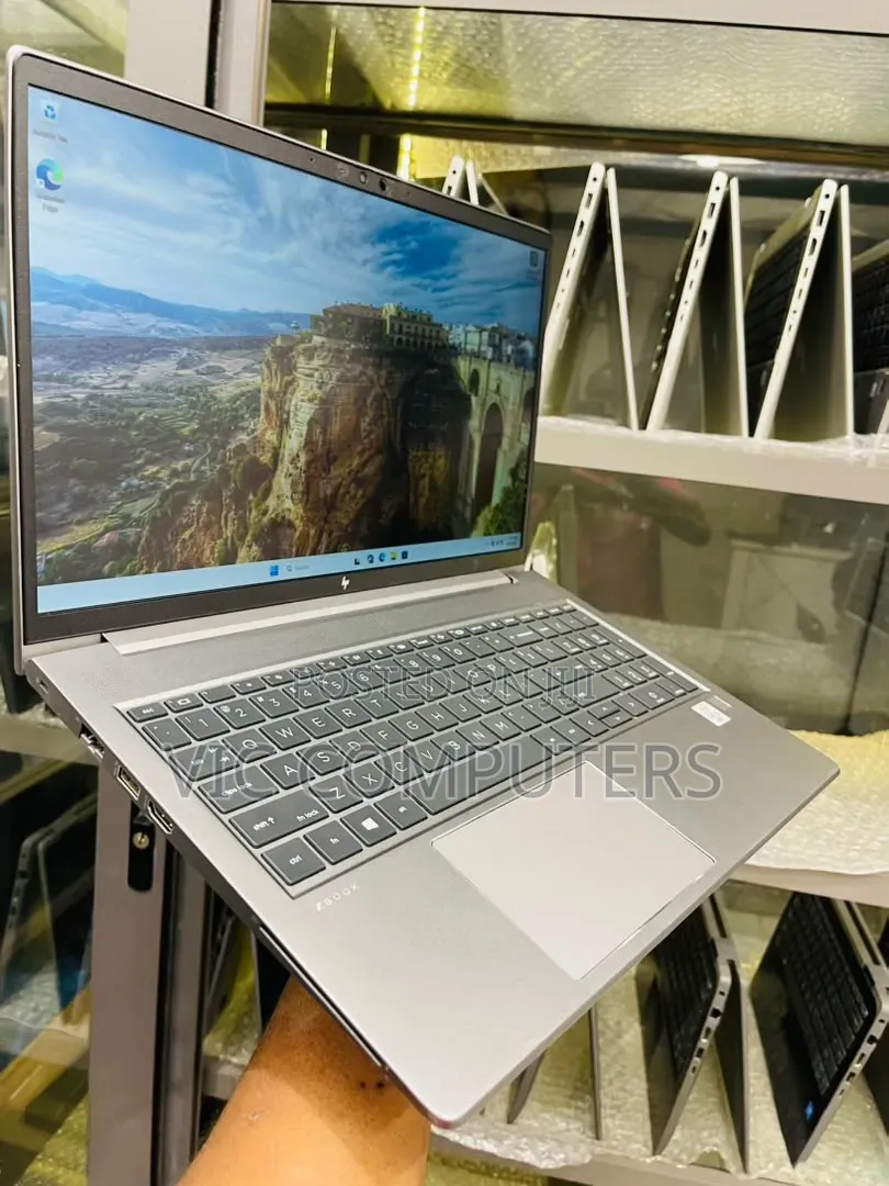 Laptop HP ZBook Power G7 16GB Intel Core i9 SSD 512GB
