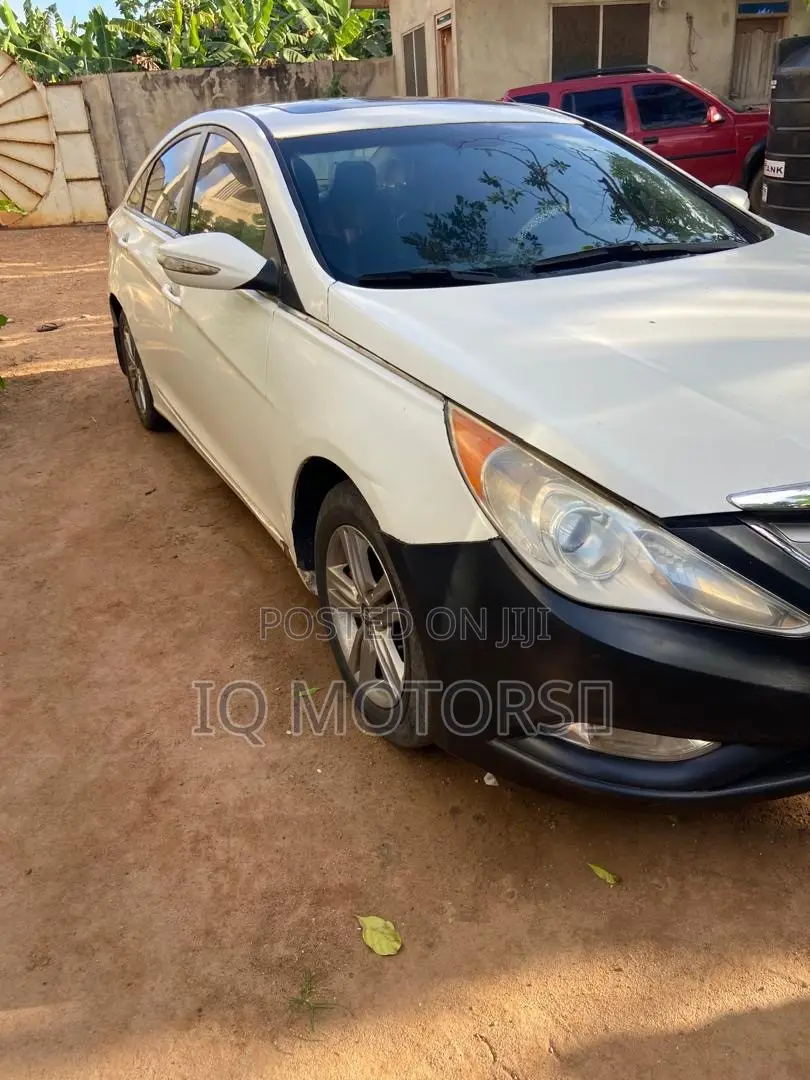 Hyundai Sonata SE 4dr Sedan (2.0L 4cyl Turbo 6A) 2014 White