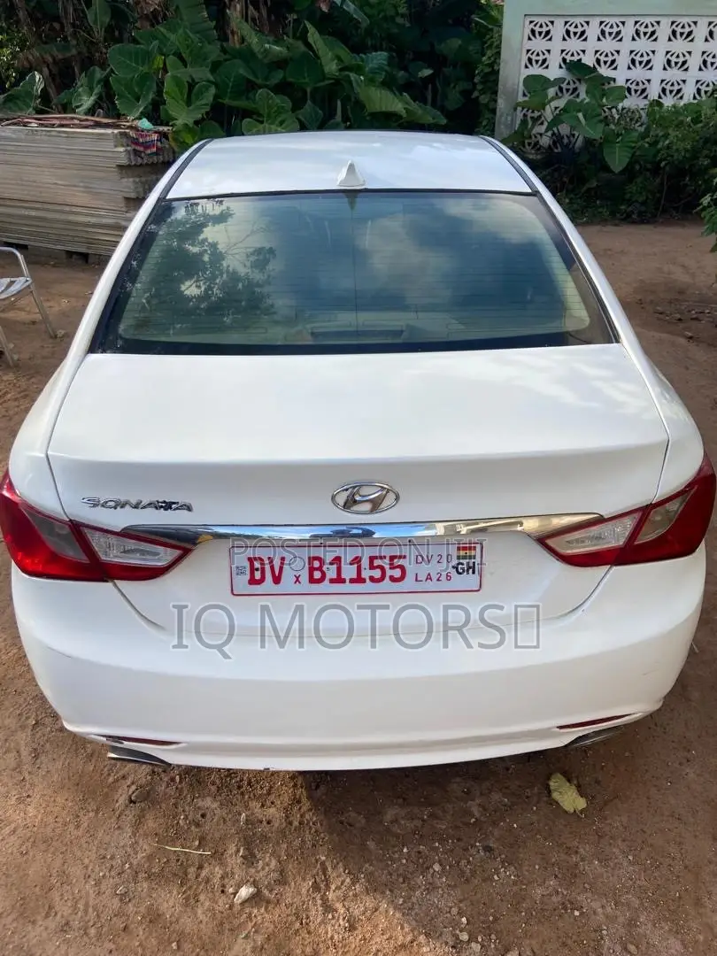 Hyundai Sonata SE 4dr Sedan (2.0L 4cyl Turbo 6A) 2014 White