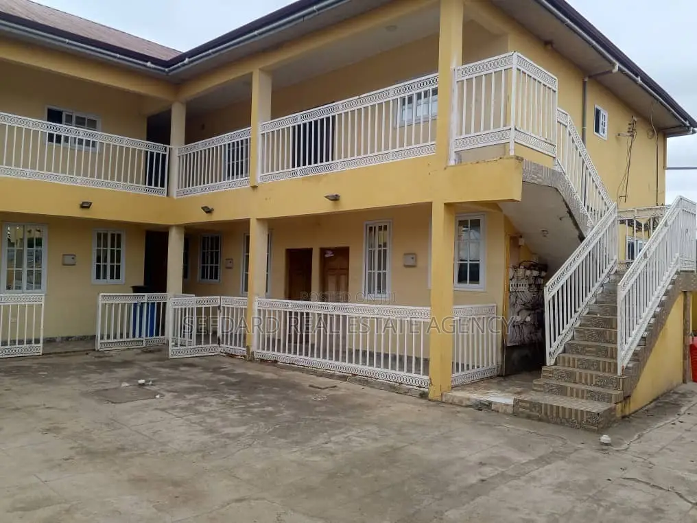 9bdrm Apartment in Sefdard Properties, Ablekuma for sale