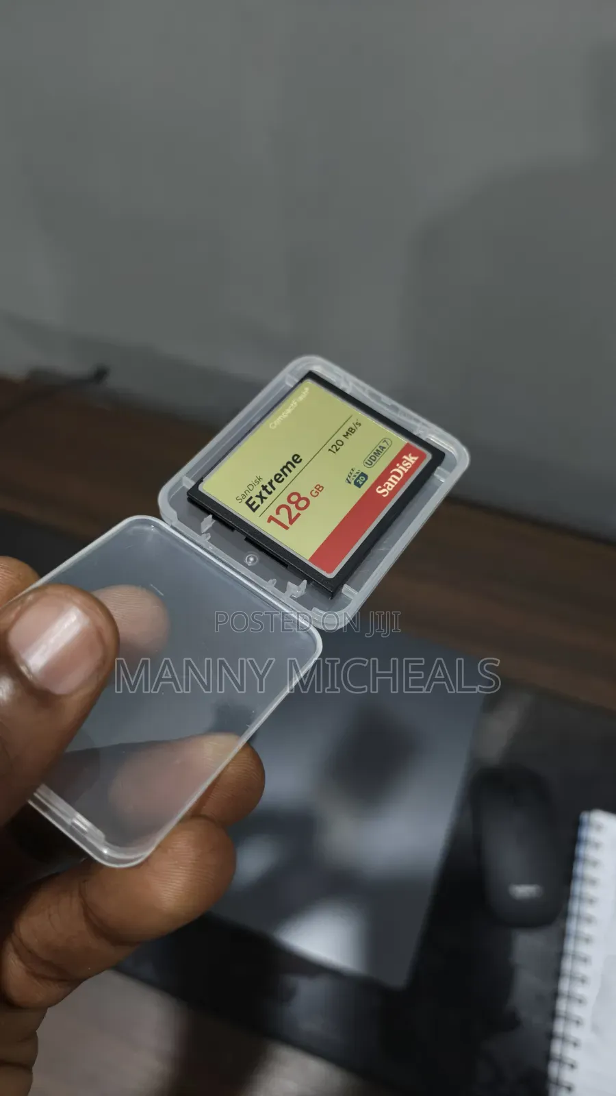 DSLR Camera Sandisk Extreme Memory Card