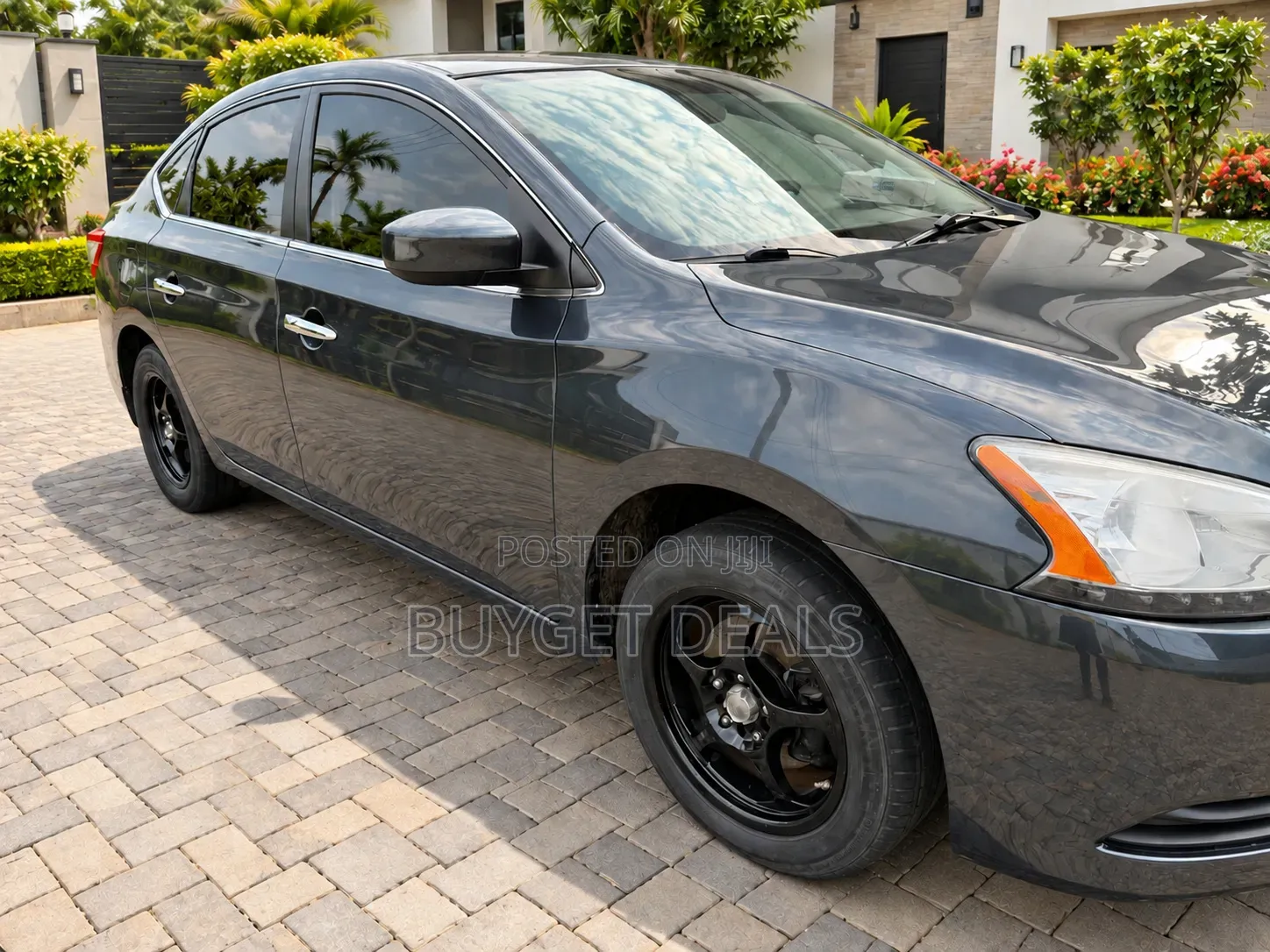 Nissan Sentra SV 4dr Sedan (1.8L 4cyl CVT) 2014 Black