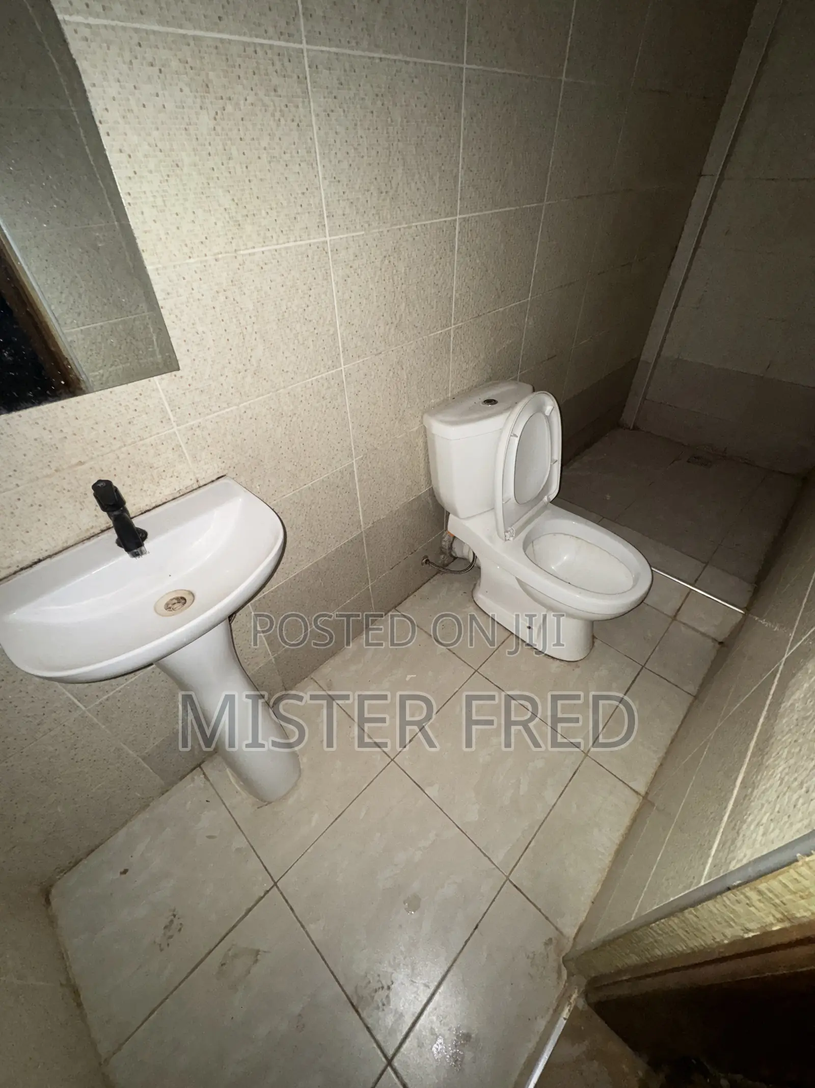 2bdrm Apartment in Redtop, Weija for rent