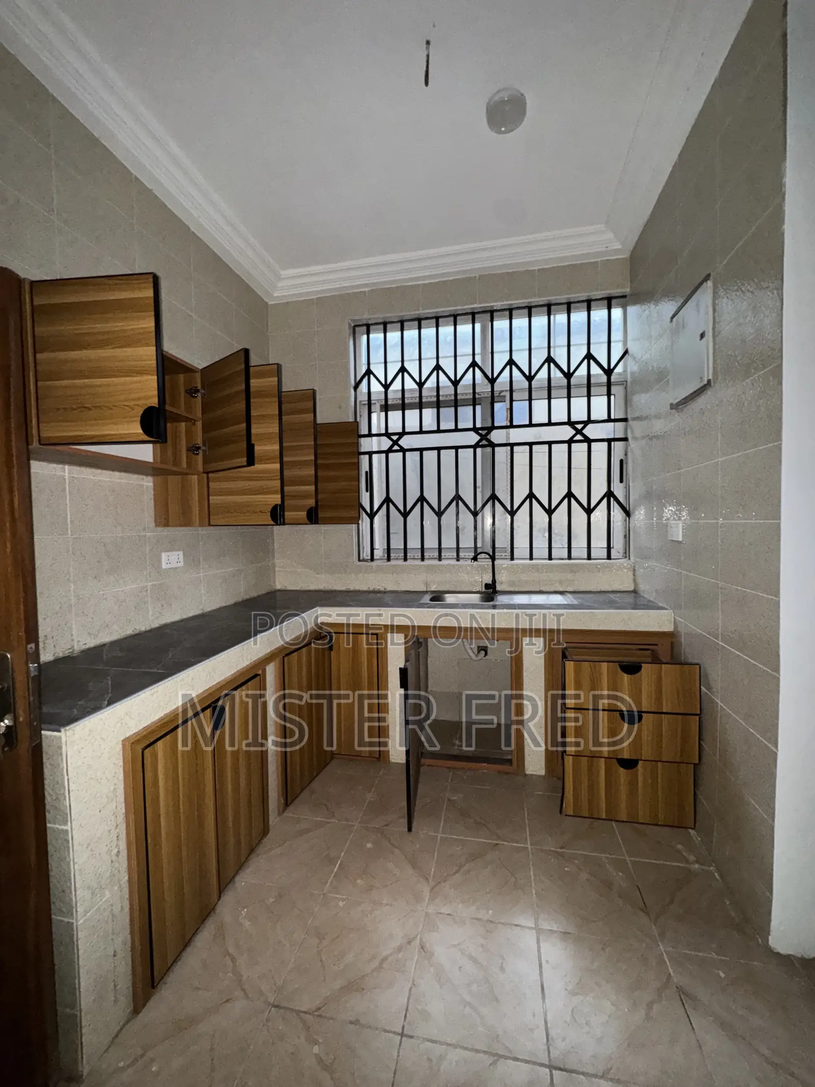 2bdrm Apartment in Redtop, Weija for rent