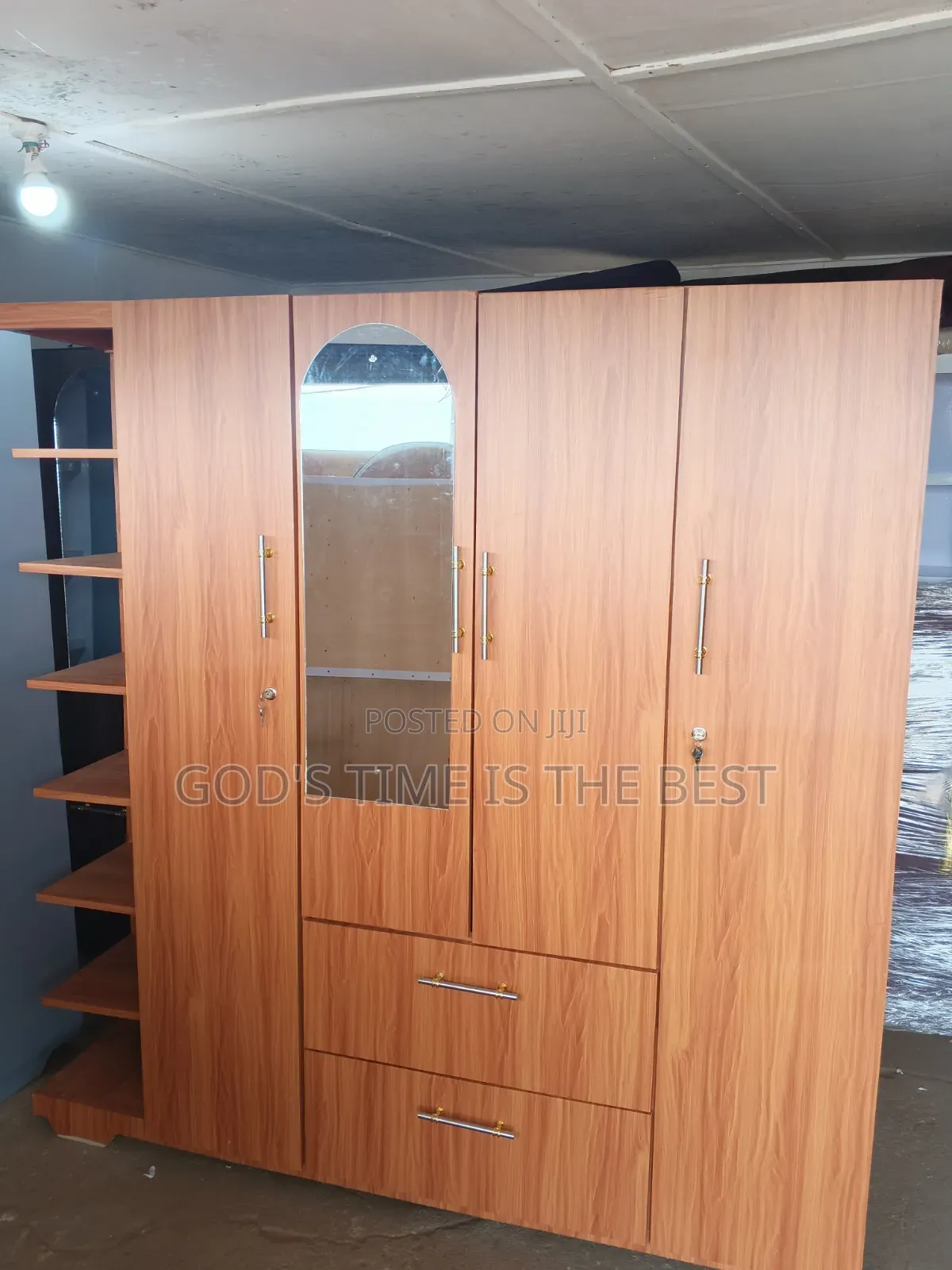 Quality 4 in One Wardrobe With Shoe Rack
