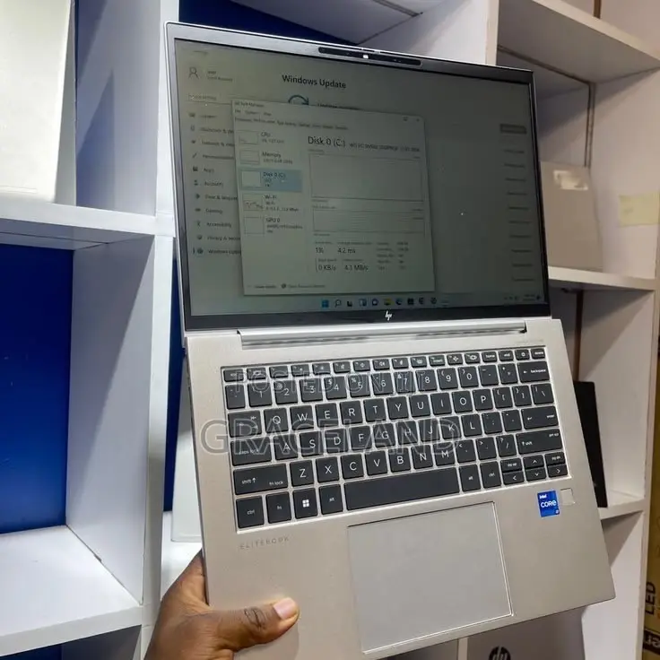 Laptop HP EliteBook 840 G10 16GB Intel Core i7 SSD 512GB