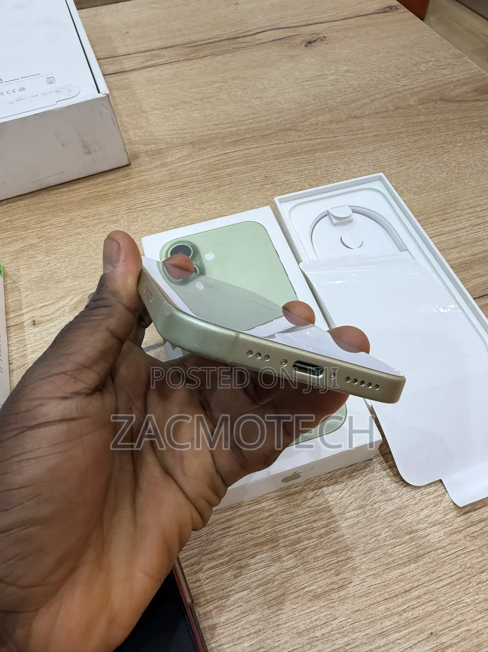 Apple iPhone 17 256 GB Green
