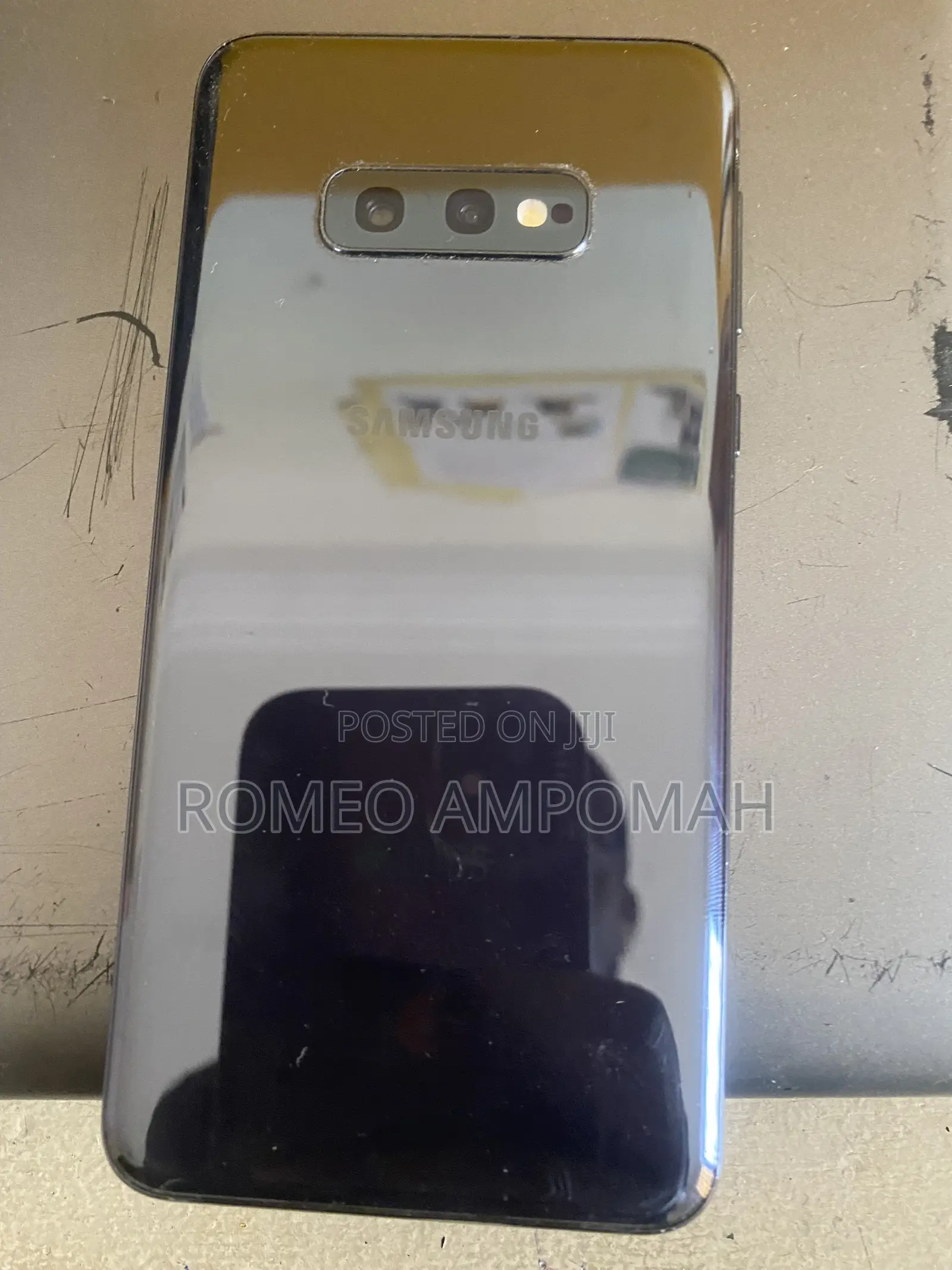 Samsung Galaxy S10e 128 GB Silver