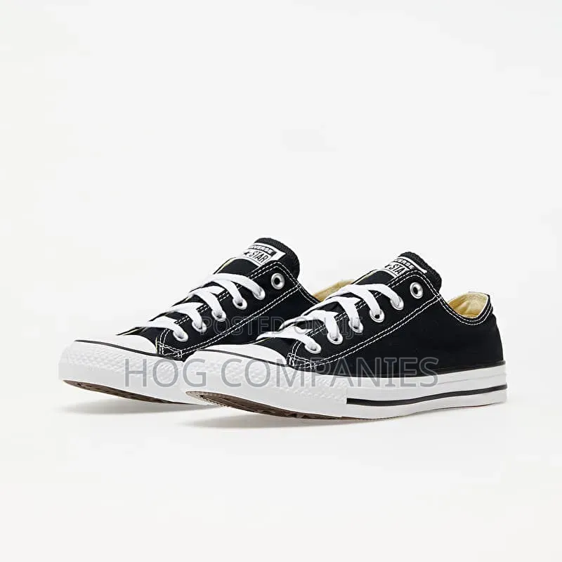 Chuck Taylor Converse Canvas in Accra - Fast Delivery in 2hrs