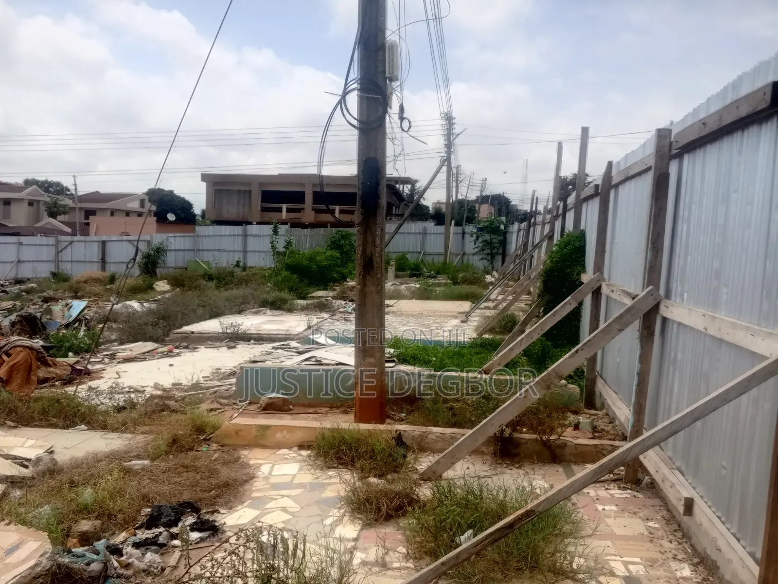 Plot/Land Abelemkpe