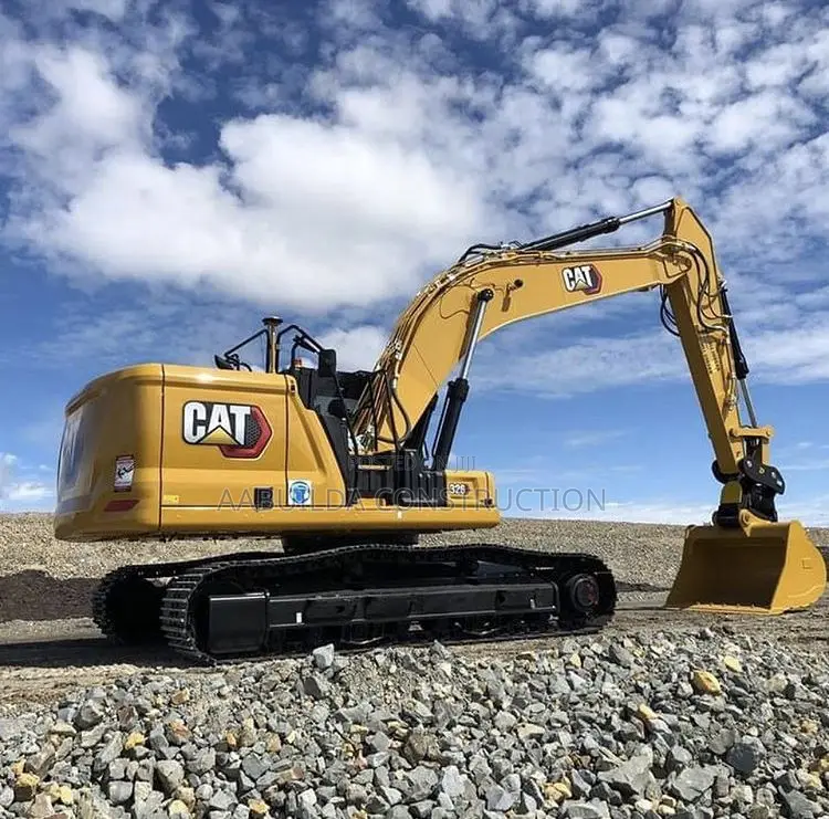 24/7 Excavator Rental / Hiring Service