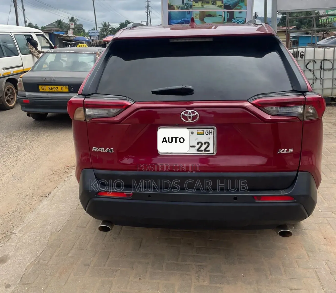 Toyota RAV4 XLE Premium AWD 2019 Maroon