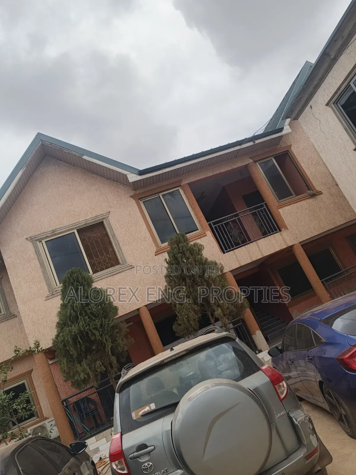 2bdrm Apartment in Adenta Amanfro, Frafraha for rent